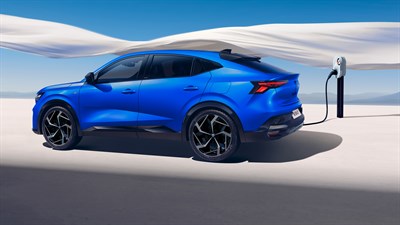 E-Tech plug-in hybrid - charging - Renault