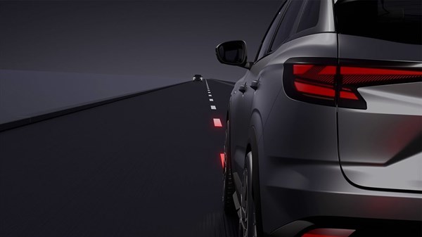 emergency lane departure prevention - Austral full hybrid E-Tech - Renault