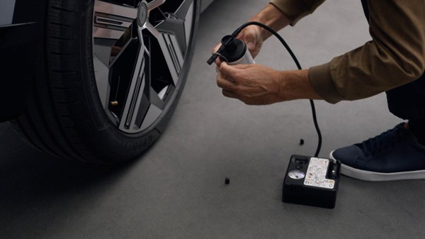 tyre inflation kit Megane E-tech