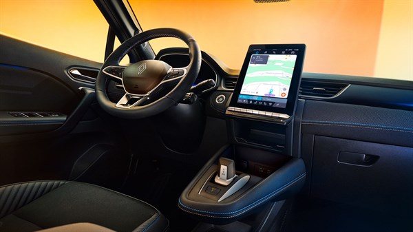 real-time navigation - Renault Captur E-Tech full hybrid