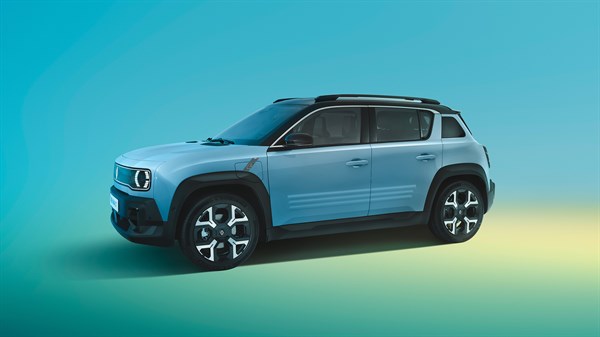 driving pleasure- Renault 4 E-Tech electric