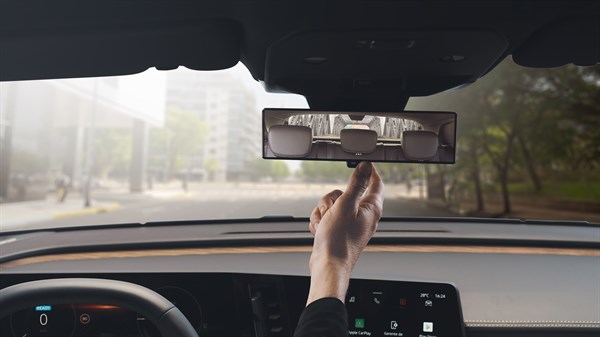 smart rear view mirror - Renault Megane E-Tech electric