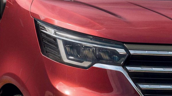 Renault Trafic Passenger - LED headlights