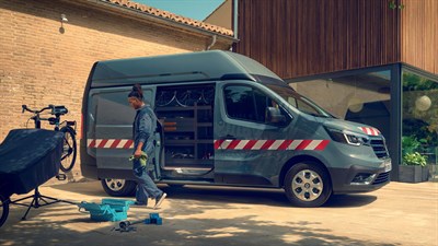 Renault Trafic - workshop conversion