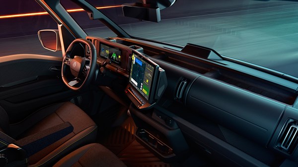 Renault Goelette E-Tech électrique - écrans de 10'' et 12'' orientés conducteur