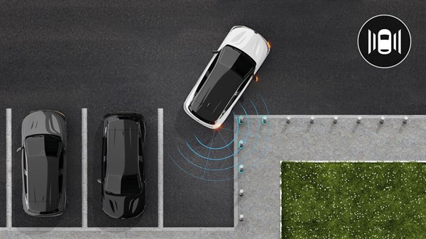 Renault Megane E-Tech electric - side park assist