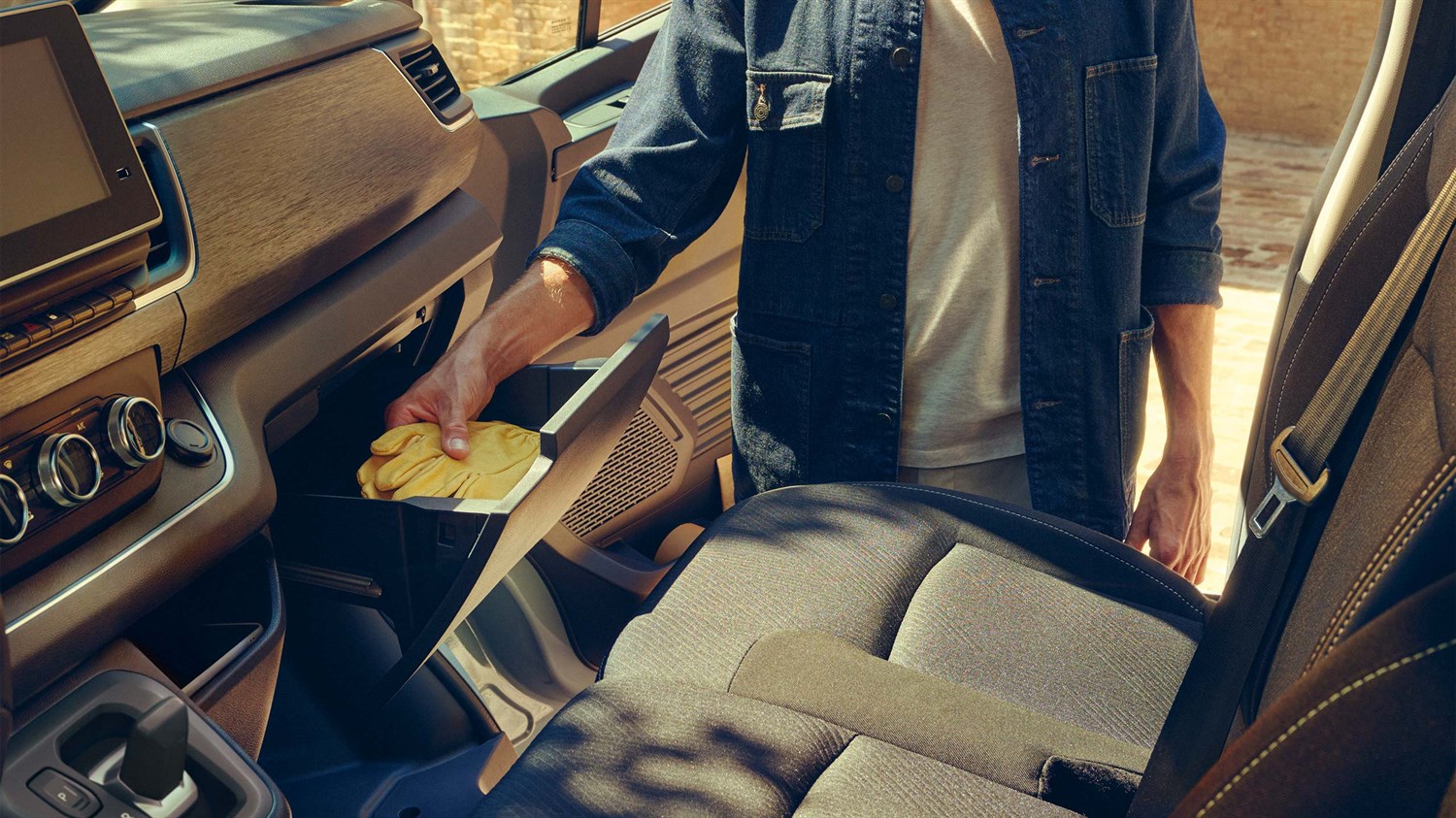 life on board made simple - Renault Trafic Van