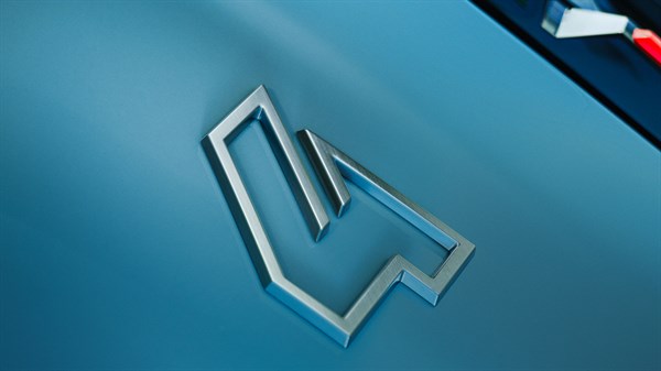 connected insurance - Renault 4 E-Tech electric