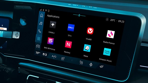 100 apps - Renault 4 E-Tech electric