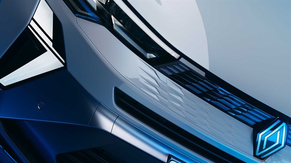 Renault Symbioz - multiple micro-diamond design grille