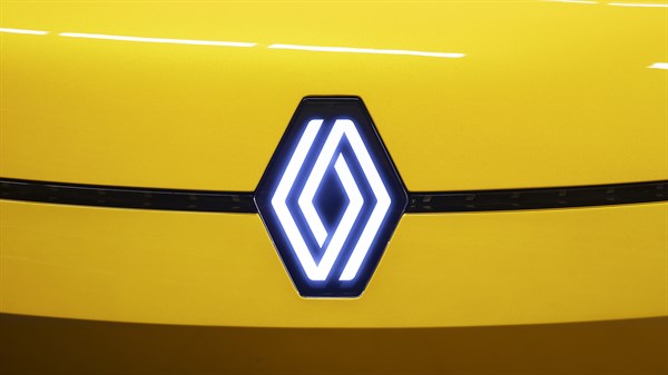 luminous logo - Renault 5 E-Tech electric prototype