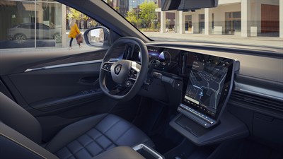 Renault Megane E-Tech 100% electric - google built-in