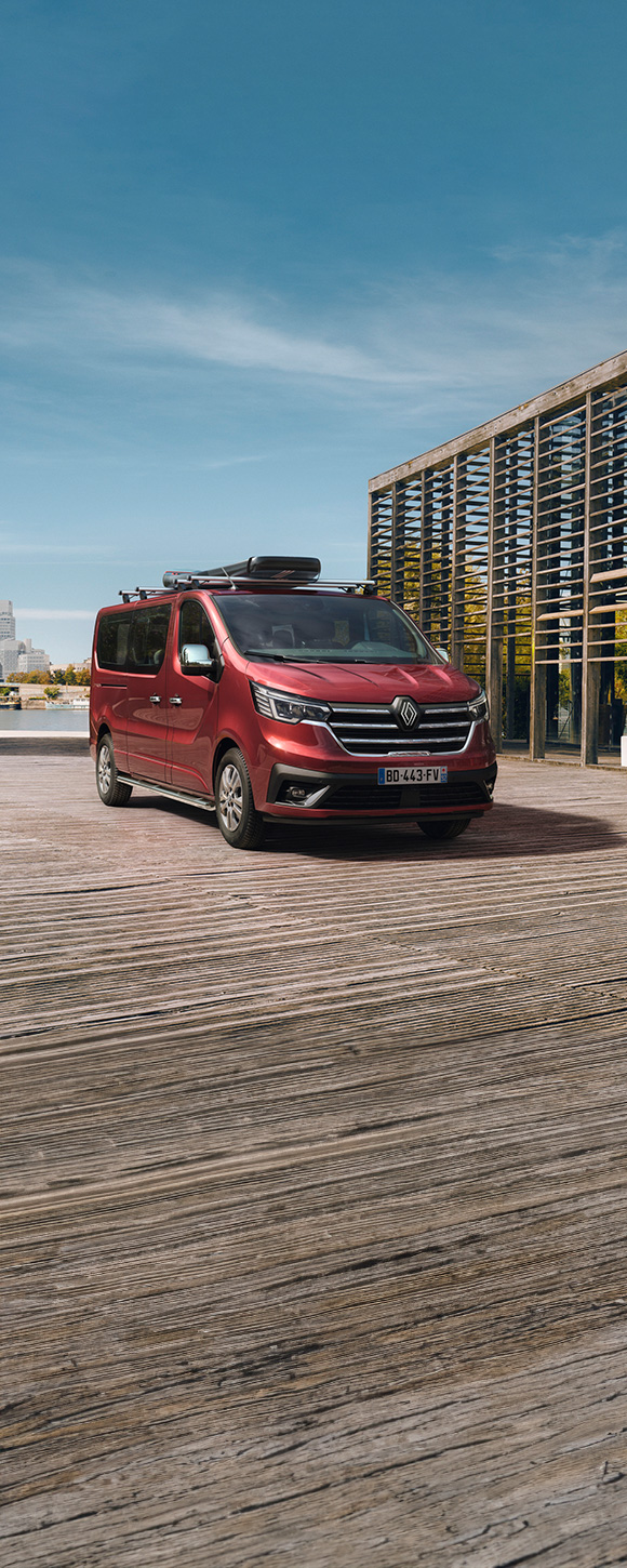 RENAULT TRAFIC PASSENGER