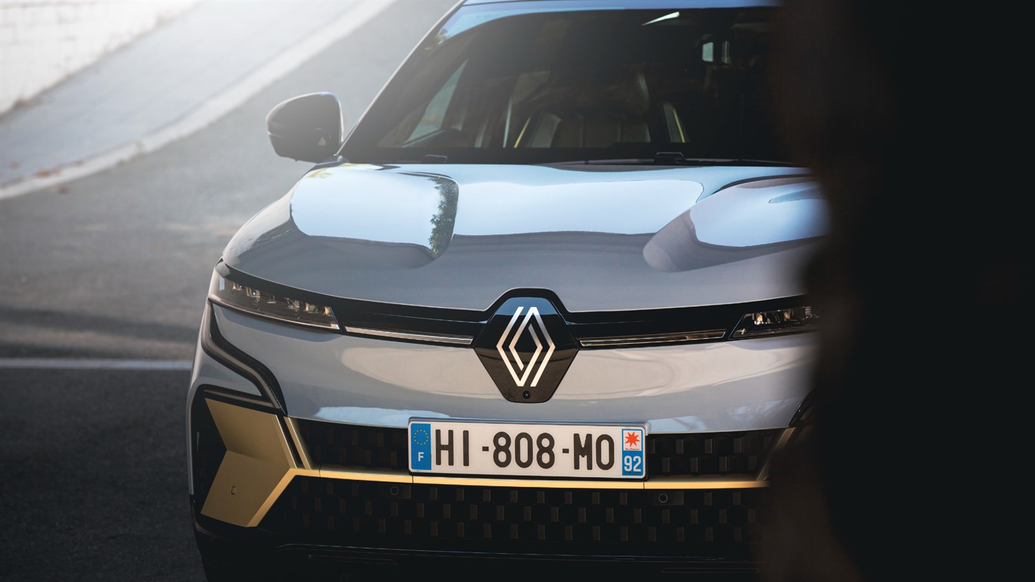 Mégane eVision is the new electric show-car unveiled by Renault